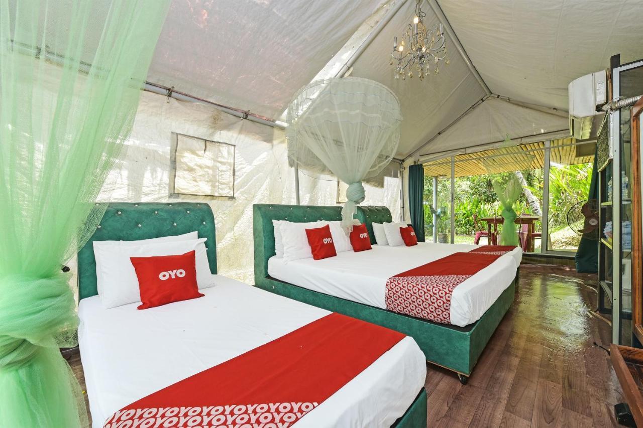 Oyo 90636 Teratak Zakiah Chalet Jerantut Esterno foto