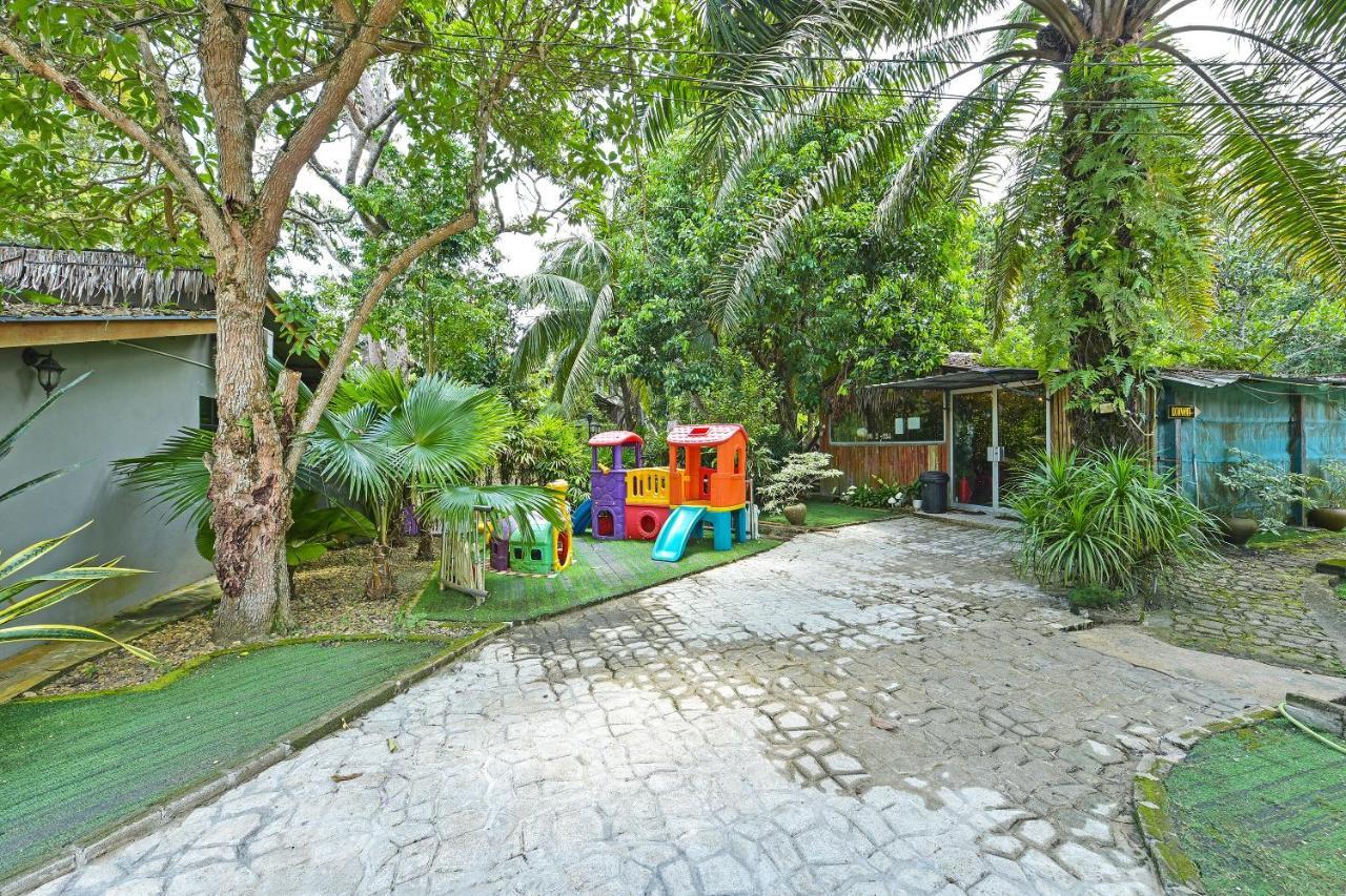 Oyo 90636 Teratak Zakiah Chalet Jerantut Esterno foto