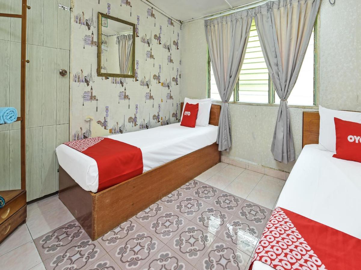 Hotel Oyo 90636 Teratak Zakiah Chalet Jerantut Esterno foto