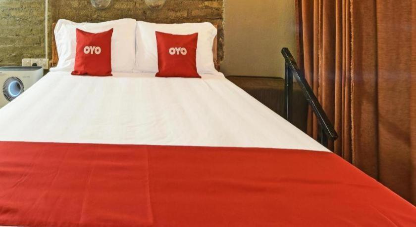 Oyo 90636 Teratak Zakiah Chalet Jerantut Esterno foto