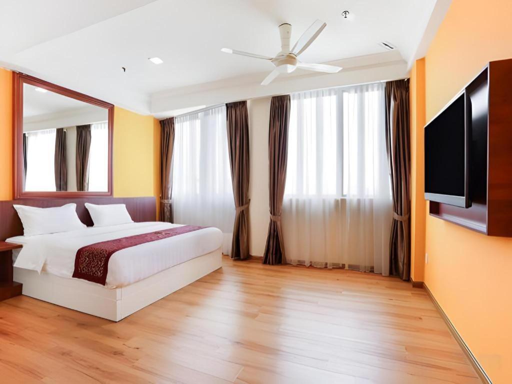 Oyo 90636 Teratak Zakiah Chalet Jerantut Esterno foto